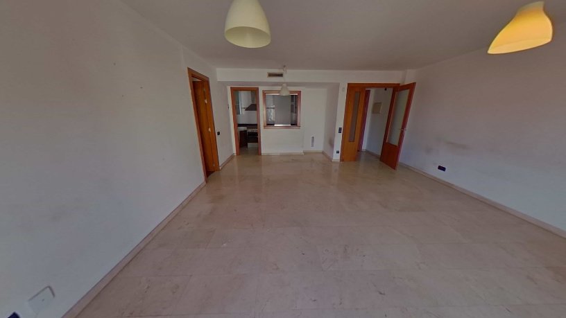 Piso de 96m² en calle Sant Joan D'en Coll, Manresa, Barcelona