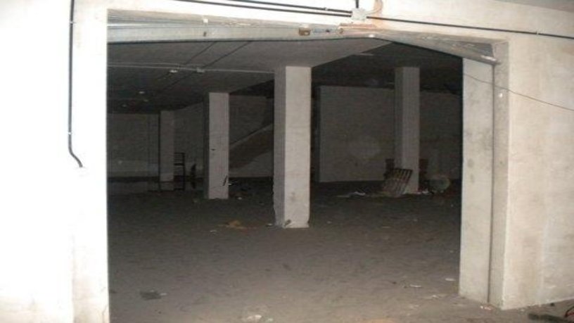 Nave industrial de 965m² en calle Alzina, Viladecans, Barcelona