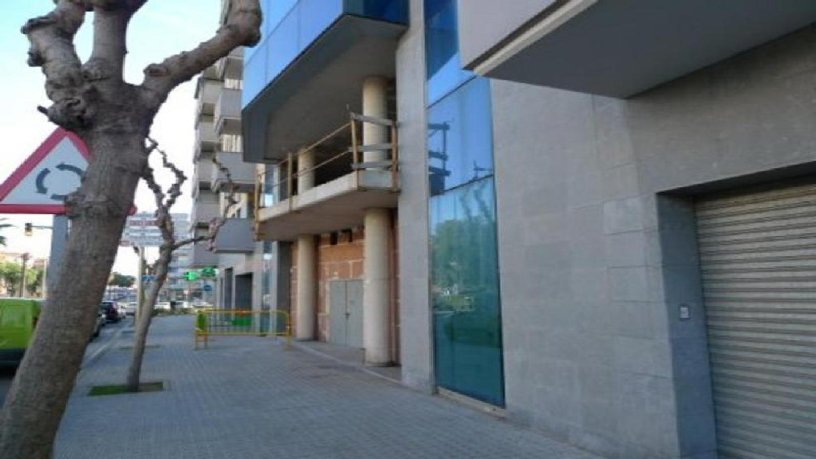 47m² Commercial premises on square Moixiganga, Vilanova I La Geltrú, Barcelona