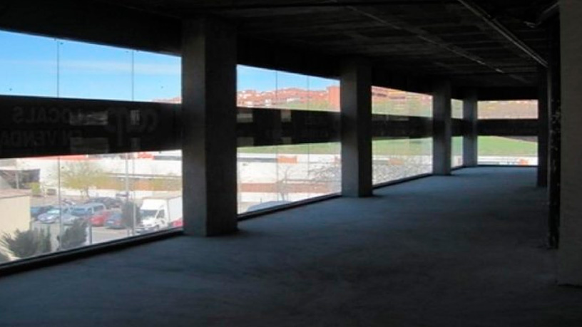 Local comercial de 405m² en calle Extremadura, Sant Joan Despí, Barcelona