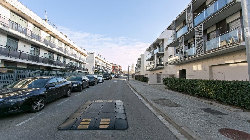 Plaza de garaje de 12m² en calle Josep Maria Folch I Torres, Franqueses Del Vallès (Les), Barcelona