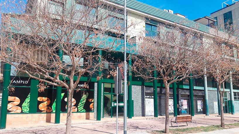 Local comercial de 1027m² en paseo Lluis Muncunill, Terrassa, Barcelona