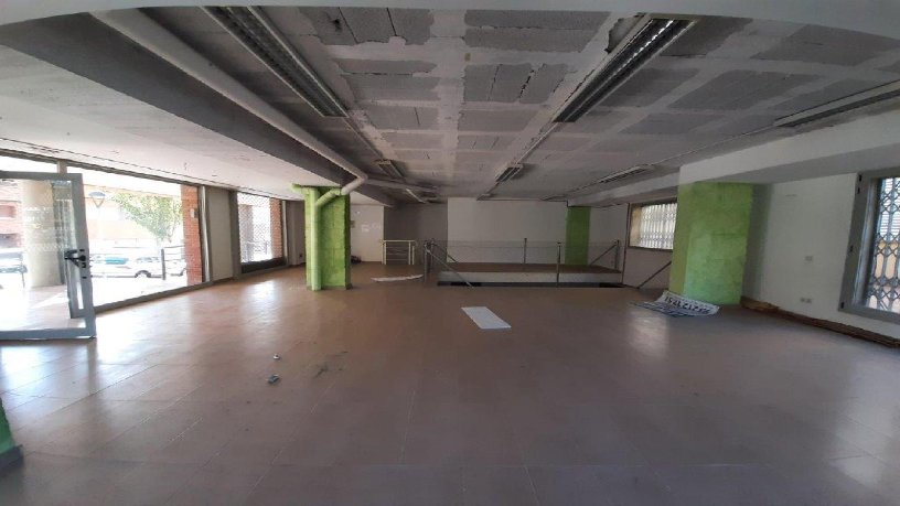 Local comercial de 376m² en calle Dr Barraquer, Sant Sadurní D´anoia, Barcelona