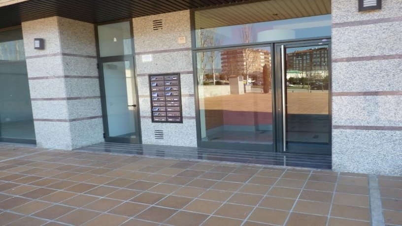 Plaza de garaje de 6m² en calle Cl Perot Rocaguinarda, Vic, Barcelona