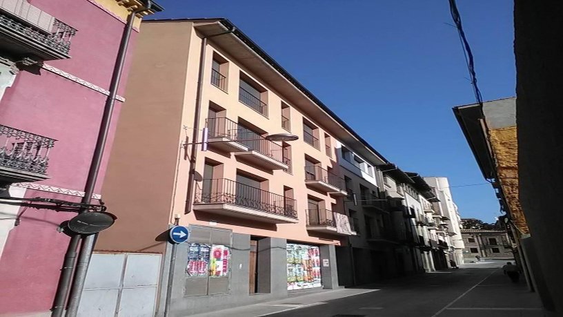 Obra parada en calle Enric Delaris, Manlleu, Barcelona