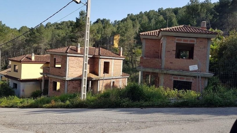 Obra parada en calle Estrella, Olivella, Barcelona