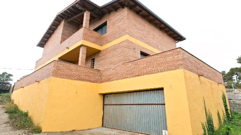 Adosado de 230m² en calle Salvador Dali, Torre De Claramunt (La), Barcelona