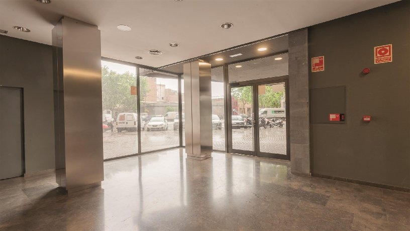 Plaza de garaje de 14m² en calle Doctor Trueta, Barcelona