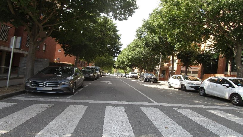 Plaza de garaje de 35m² en calle Carles Riba, Sant Cugat Del Vallès, Barcelona