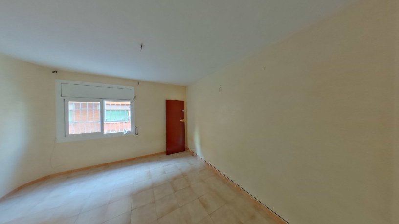 Venta de piso en Santa Coloma de Gramenet