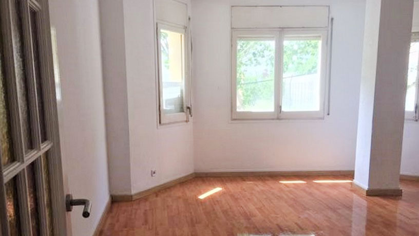 Appartement de 124m² dans rue Santa Leocadia, Figueres, Girona