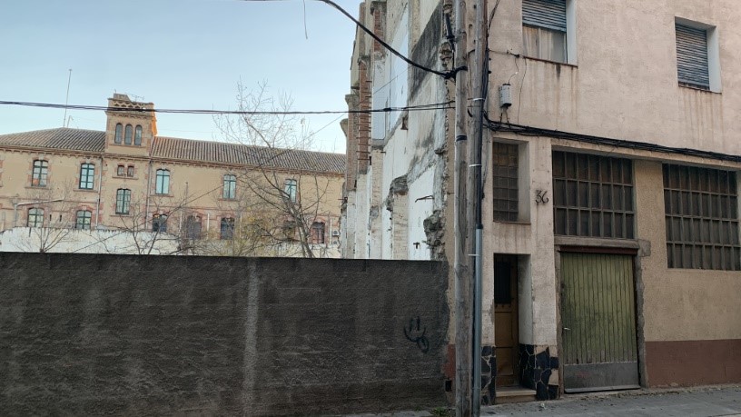 Terrain urbain de 308m² dans rue Nord, Figueres, Girona