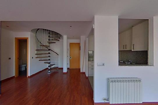 115m² Flat on square Marquès De Camps, Girona