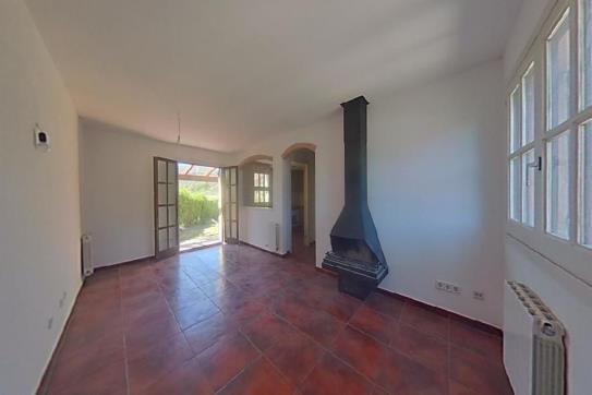 House of 133.00 m² with 3 bedrooms  with 1 bathroom in Avenue Costa Brava S/n, Santa Cristina D'aro