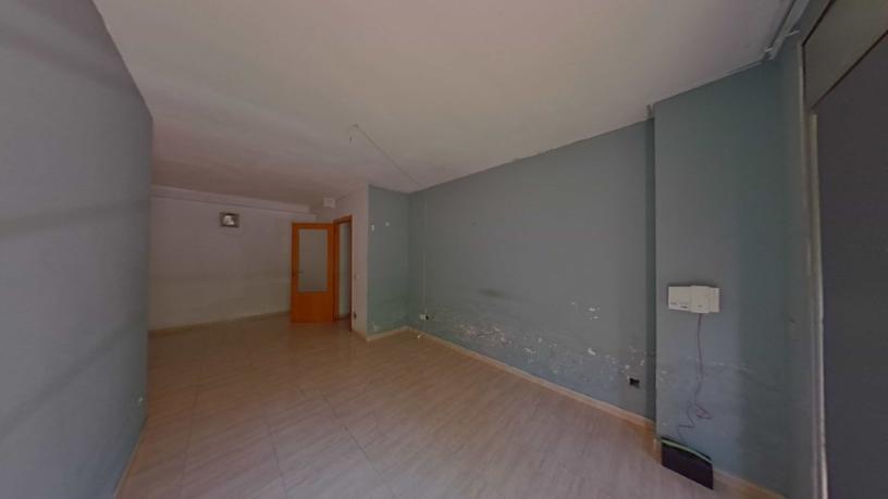 67m² Flat on street Taure, Figueres, Girona