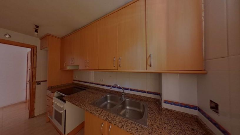 67m² Flat on street Taure, Figueres, Girona