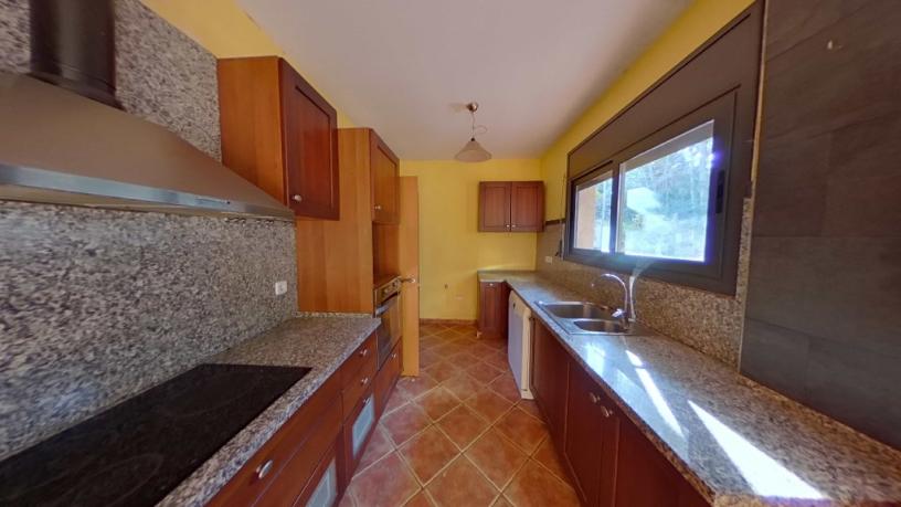 200m² Townhouse on street Poeta Zorrilla, Lloret De Mar, Girona