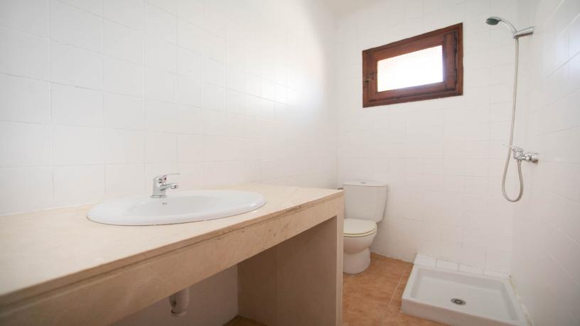 160m² Townhouse on street Major De La Crehueta, Quart, Girona