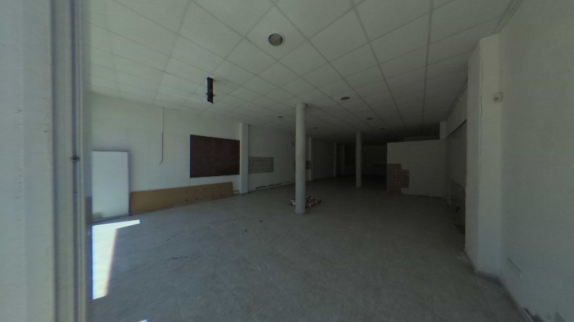 Local comercial de 141m² en calle Pere Gerones, Santa Cristina D´aro, Girona