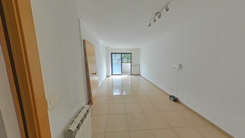 Piso de 74m² en calle Joan Maragall, Salt, Girona