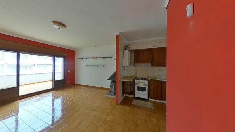 Piso de 56m² en calle Colom, Escala (L), Girona