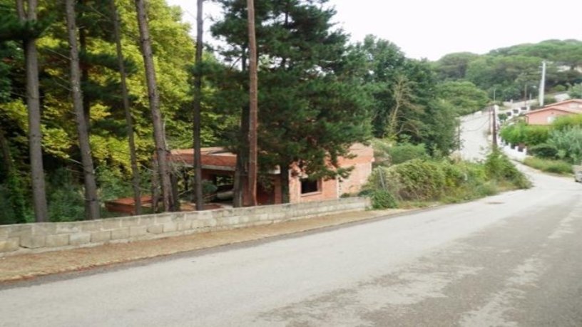 Travail arrêté dans rue Mas Margarida, Maçanet De La Selva, Girona