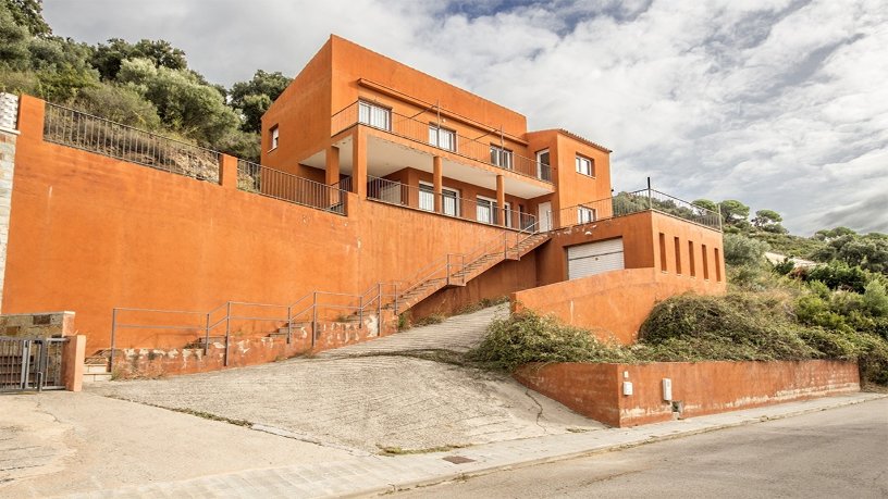 Adosado de 225m² en calle Anglaterra, Palau-saverdera, Girona