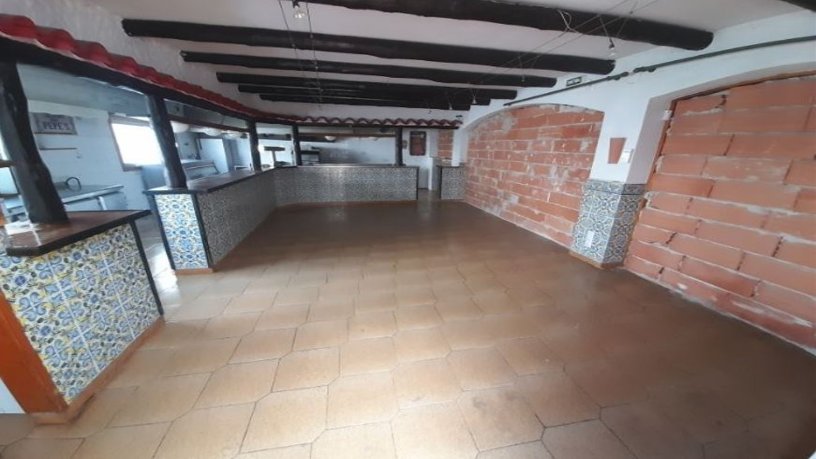 Local comercial de 57m² en urbanización Ampuriabrava, Sector Moxo, Castelló D´empúries, Girona