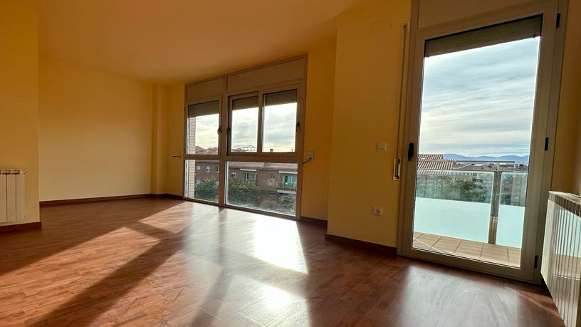 50m² Flat on street Josep Clara, Girona