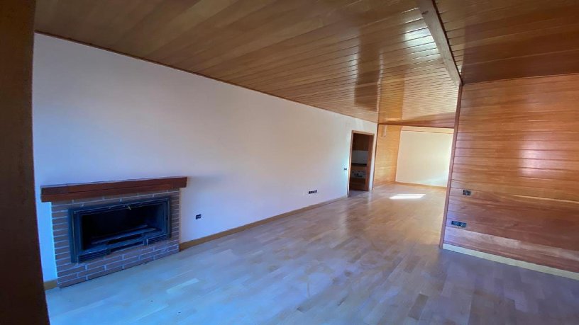 Piso de 71m² en calle Supermolina P-2 Portal Pl2 Ptaf, Alp, Girona