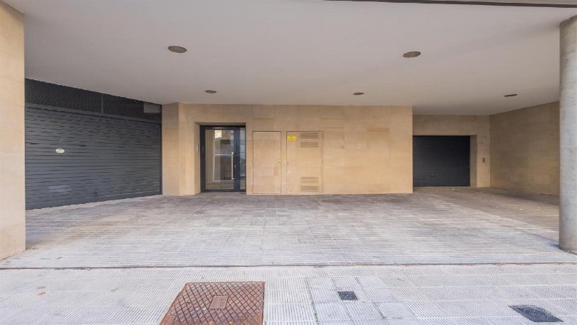 Parking space in street Tarragona, Ripoll, Girona