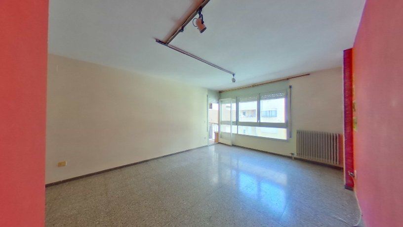 Piso de 92m² en calle Riu Güell, Girona