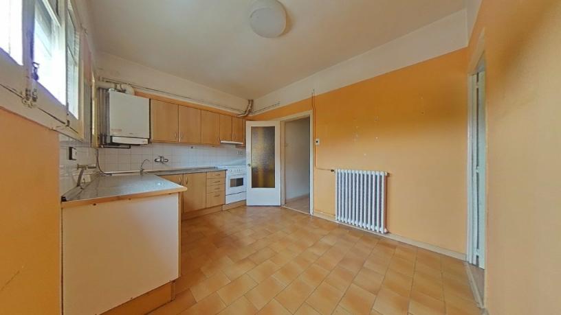 135m² Flat on street Beata Jornet, Lleida, Lérida