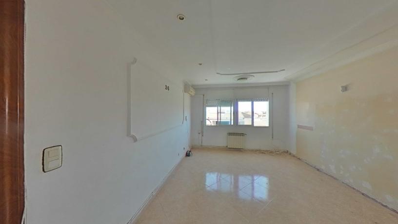 Piso de 99m² en avenida Alcalde Porqueras, Lleida, Lérida