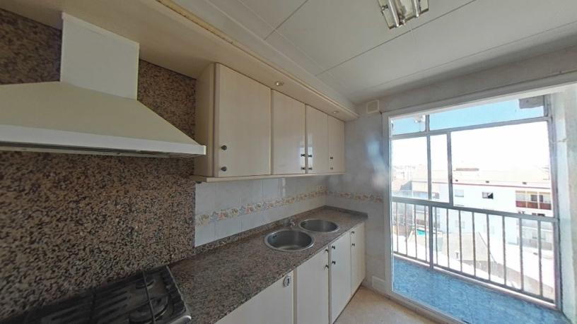 99m² Flat on avenue Alcalde Porqueras, Lleida, Lérida