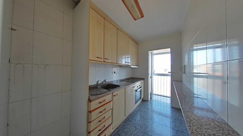 Piso de 87m² en calle Miguel De Cortiada, Lleida, Lérida