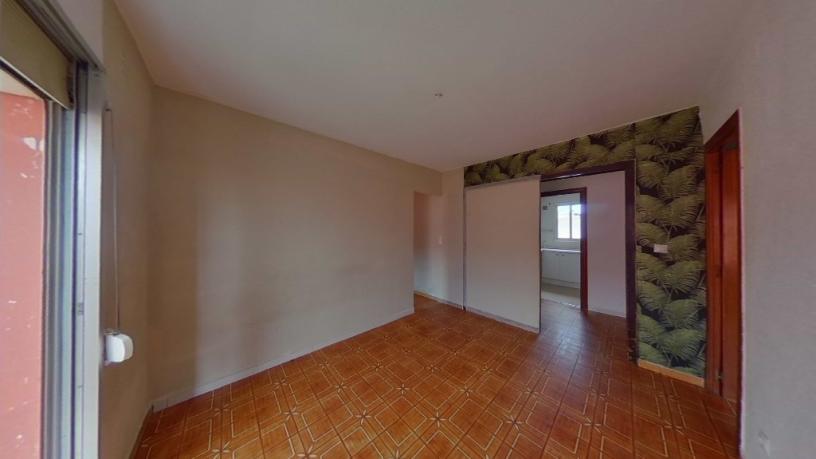 Piso de 63m² en calle San Pedro Claver, Lleida, Lérida