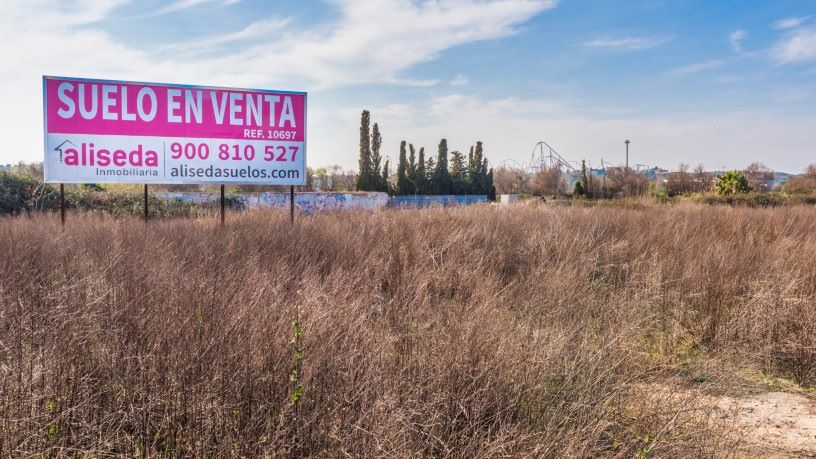 10620m² Urban ground on street Luis Mariano Esquina Pau Casals, Vila-seca, Tarragona