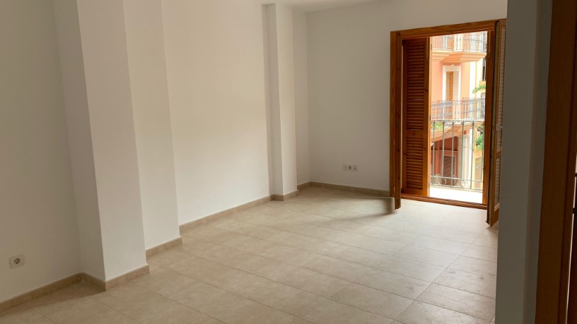 Piso de 62.00 m² con 2 habitaciones  con 1 baño en Plaza Espanya, Edif. Nedador De La Pau, Cambrils