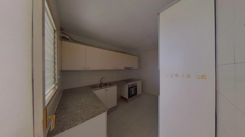 Piso de 118m² en calle Angel Guimera, Reus, Tarragona