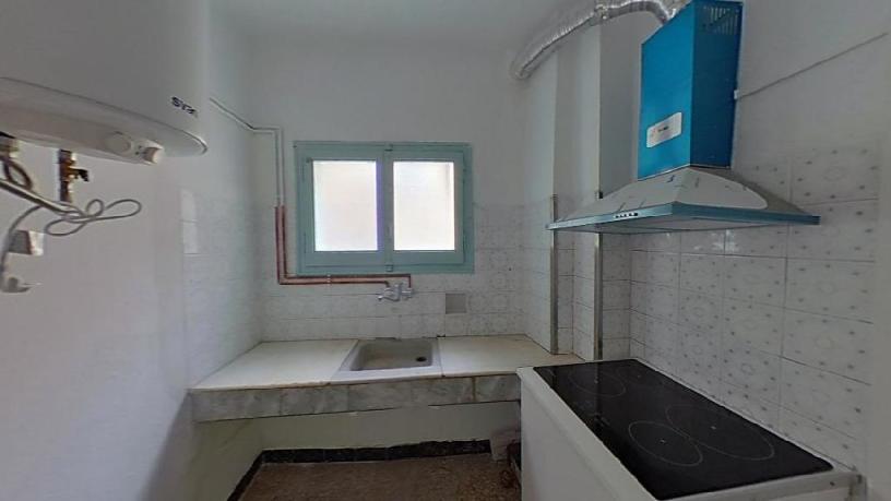 Piso de 63m² en calle Sant Roc, Flix, Tarragona