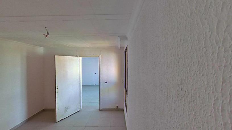 136m² Flat on square Juan Ramon Jimenez, Constantí, Tarragona