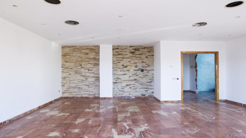 Piso de 178m² en calle Santa Barbara, Deltebre, Tarragona