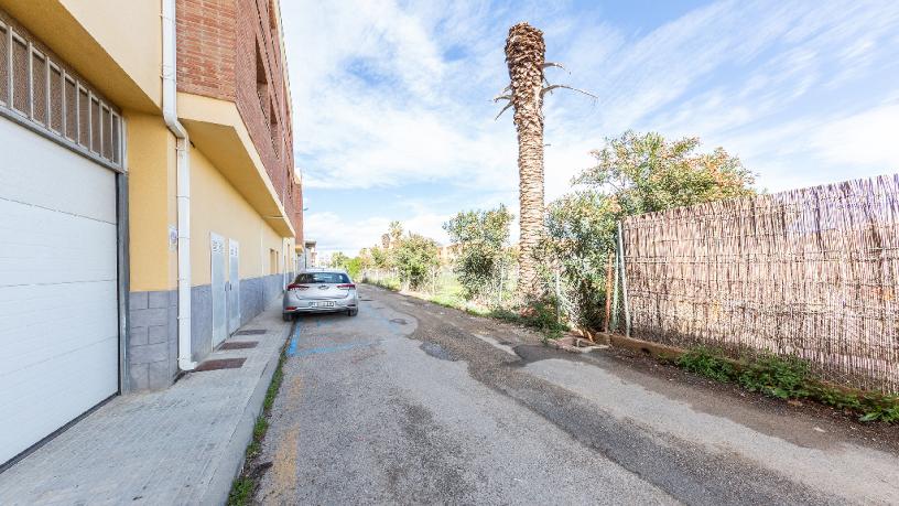 Plaza de garaje de 24m² en calle Carranza, Deltebre, Tarragona