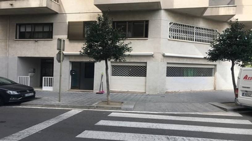 Locaux commerciaux  dans rue Pais Basc, Cambrils