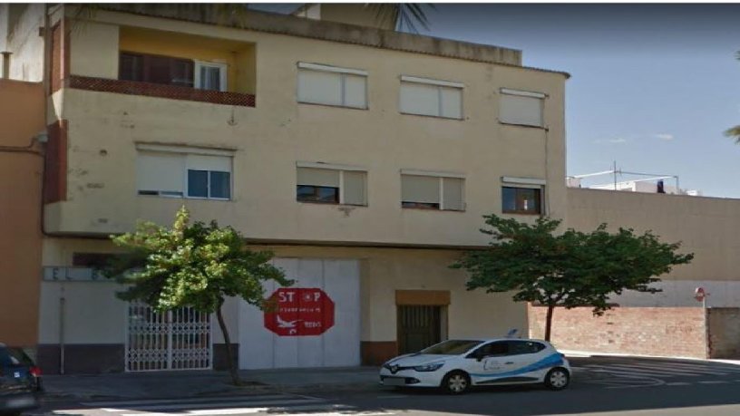 Local comercial de 164m² en calle Cantabri(local), Reus, Tarragona