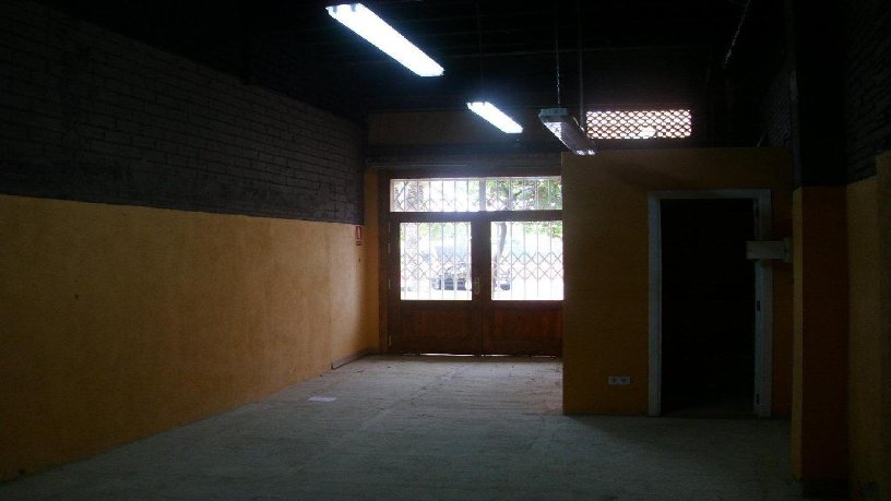 Local comercial de 164m² en calle Cantabri(local), Reus, Tarragona