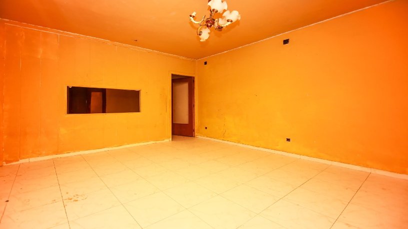 Flat on street Ciutat, Tortosa