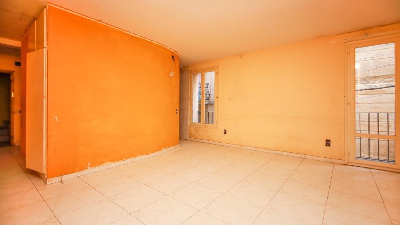 Flat on street Ciutat, Tortosa