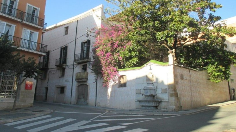 Adosado de 754m² en calle Descalzos, Tarragona